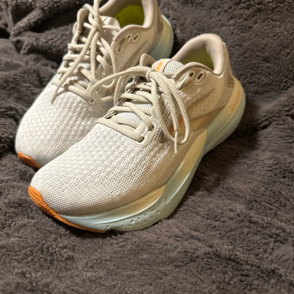 Brooks Glycerin 21 Women’s Size 8.5 Running Shoes Gray Cushioned Sneakers